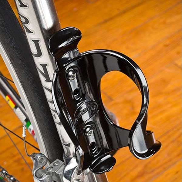 Flip-Flop Bottle Cage